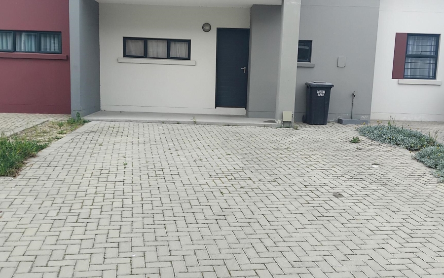 2 Bedroom Property for Sale in Blue Downs Western Cape